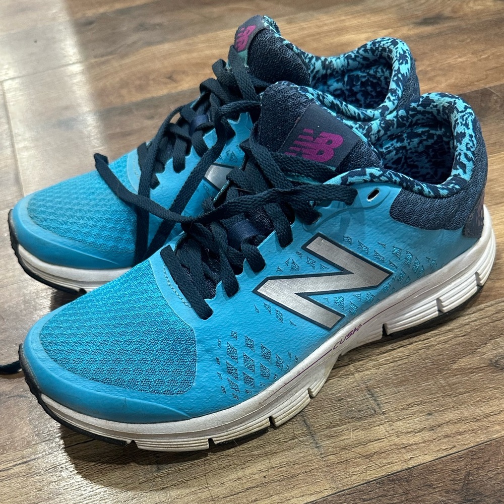 New Balance Womens 771 V2 Running Shoes